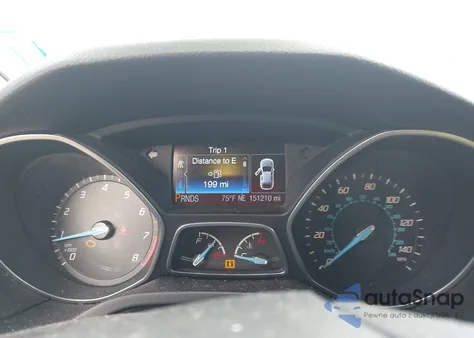 2013 Ford Focus Titanium z USA, uszkodzony, nr VIN 1FADP3N25DL282834